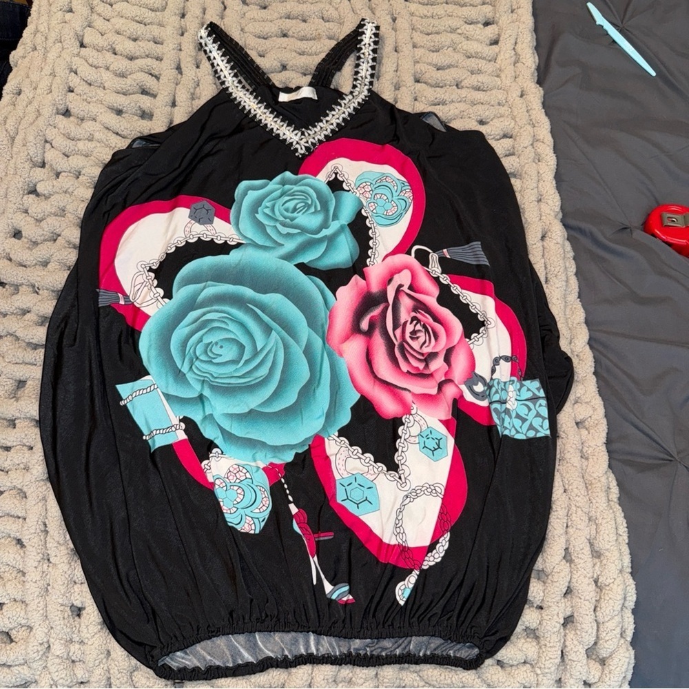 Chic Black Tank Top with Vibrant Floral Design by Julia. Silk blend